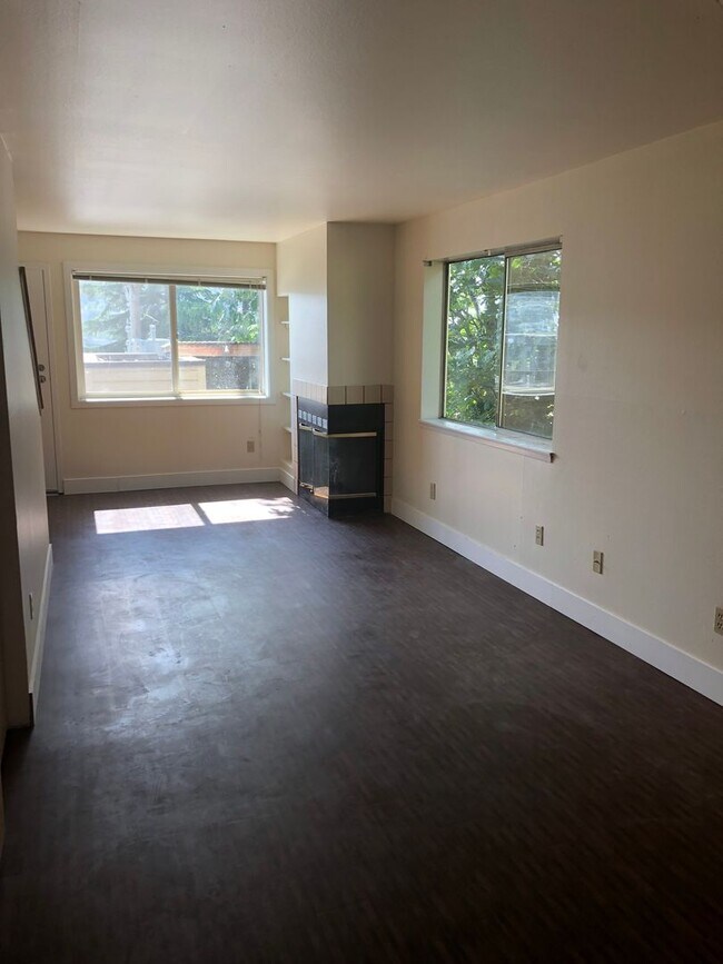 Interior Photo - Magnolia Court
