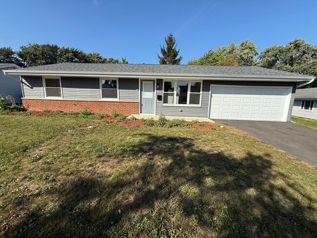 Primary Photo - 1220 Kingston Ln