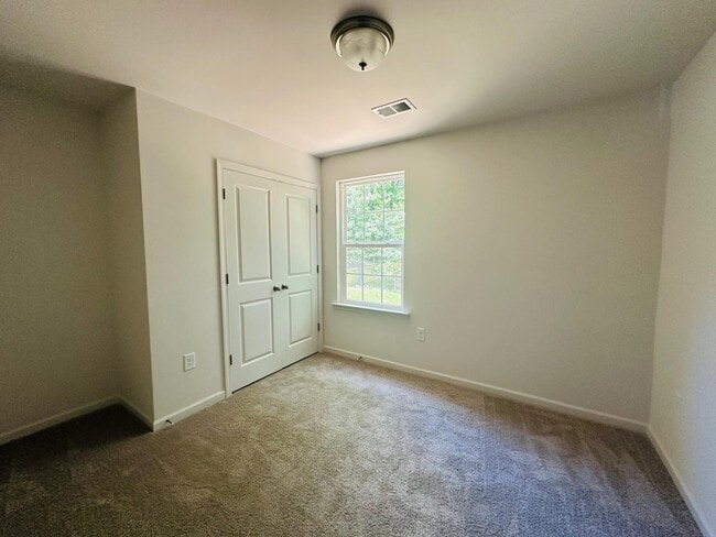 Building Photo - 9643 Forest Dr