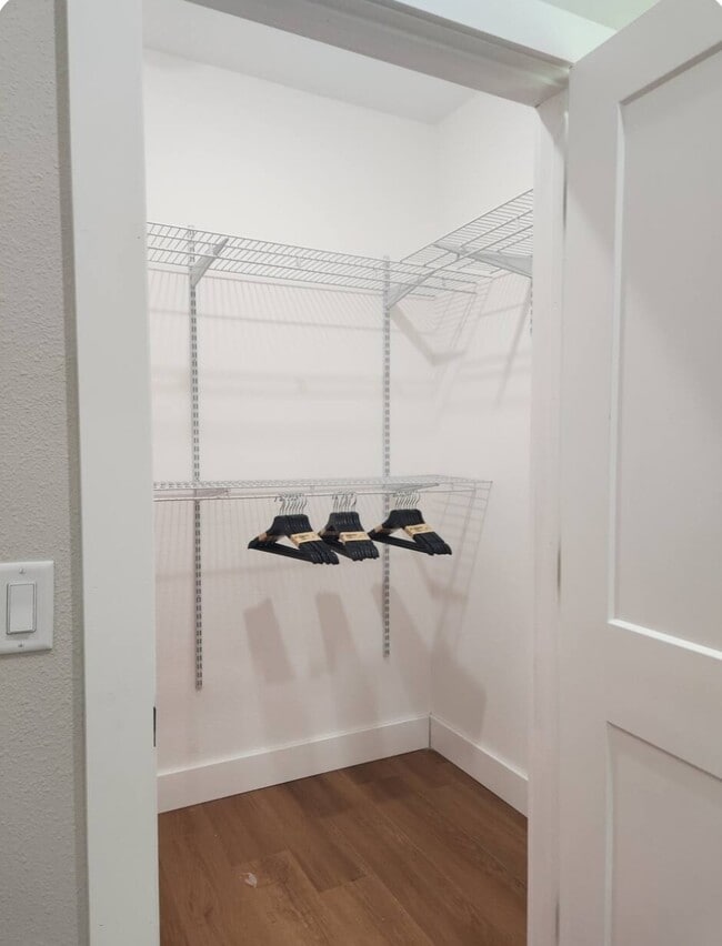 Building Photo - 6384 W Flanders Ln