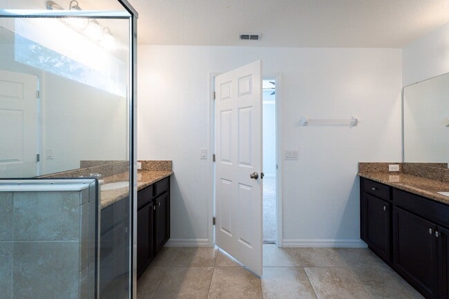 Building Photo - 14336 Orchard Hills Blvd