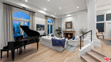 Building Photo - 126 Westwind Mall