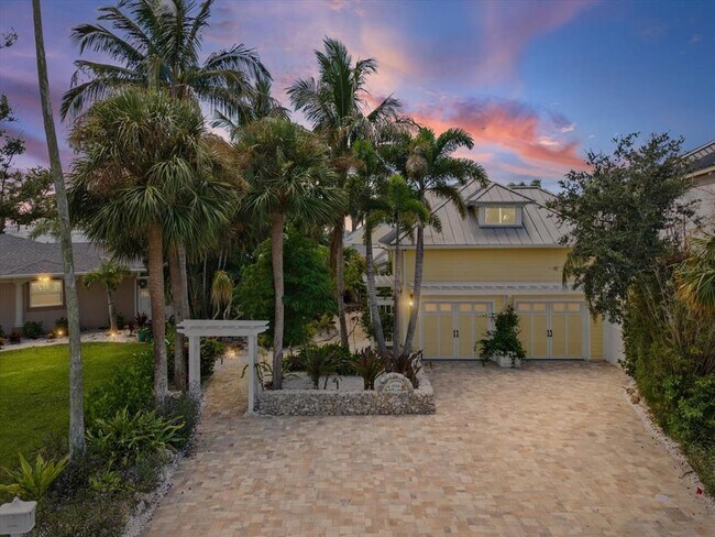 Building Photo - 1828 Venetian Point Dr