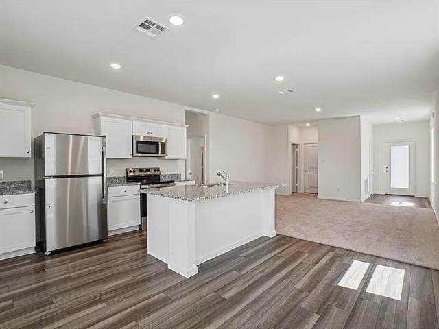 Building Photo - 2010 Prairie Ln