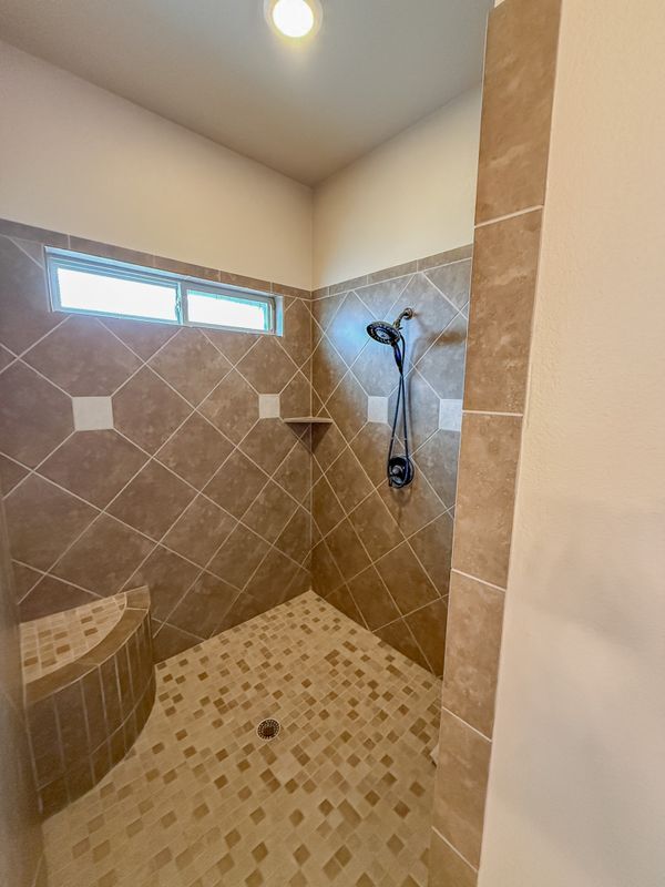 Building Photo - 300 Western Sky Trail