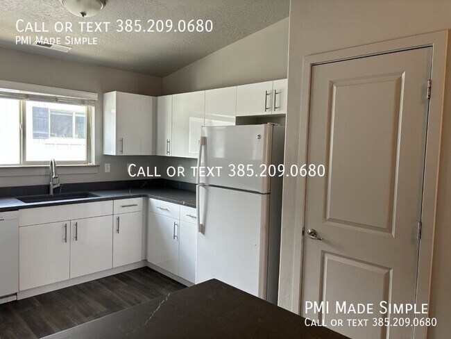 Building Photo - 1700 Sandhill Rd