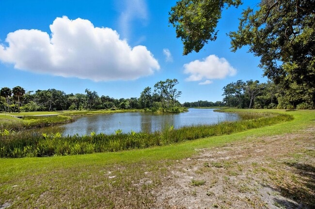 Building Photo - 6236 S Martindale Ave