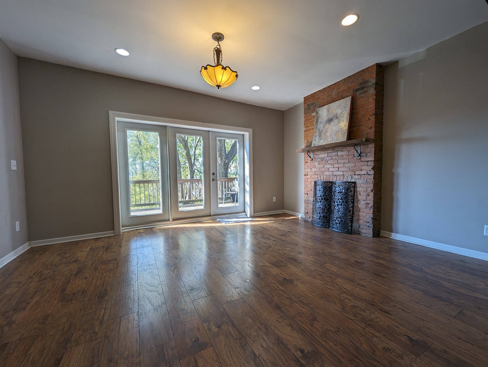 Building Photo - 141 Mulberry St