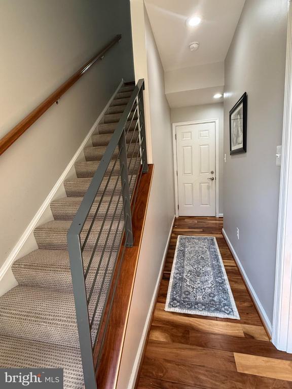 Building Photo - 14050 Cannondale Way
