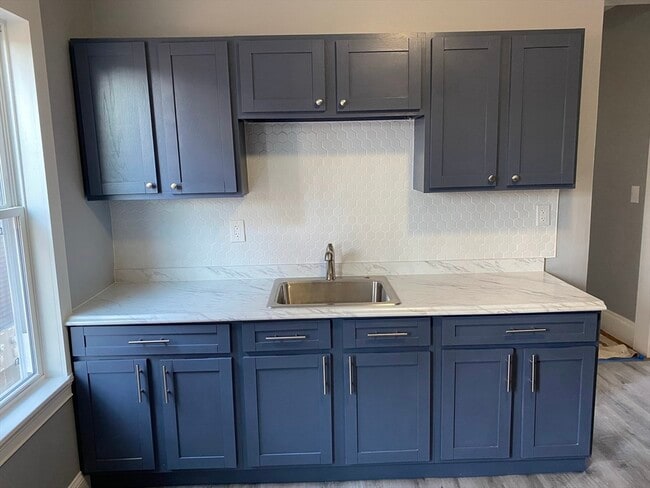 Building Photo - 78 Fuller St