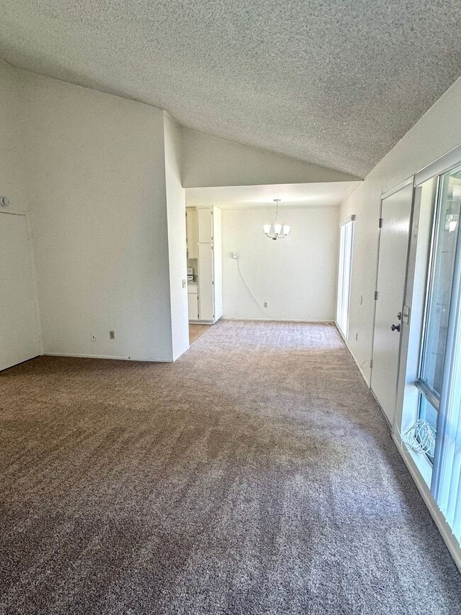 Building Photo - Spacious Upstairs Two-Bedroom 1 & 1/2 Bath...