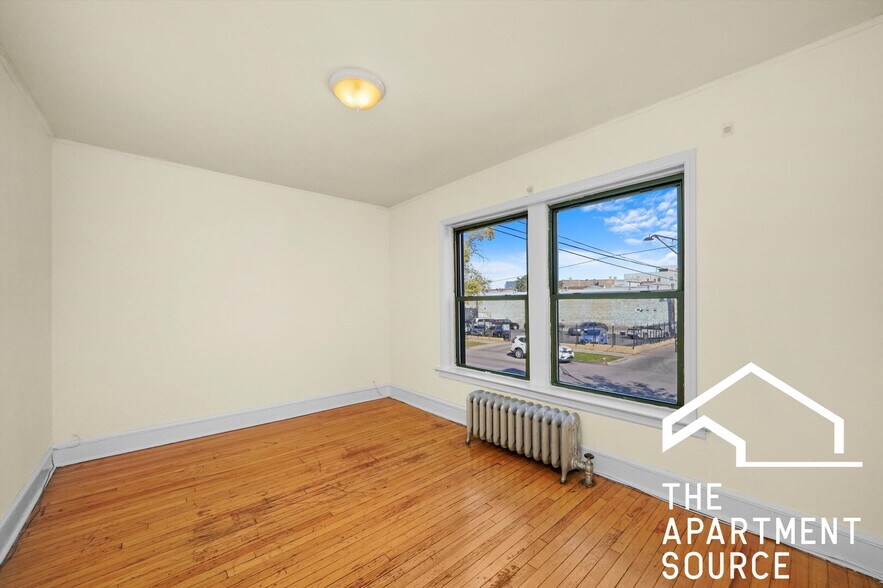 Building Photo - 2338 N Spaulding Ave