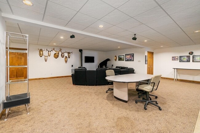 Building Photo - 8855 E 93rd Ave