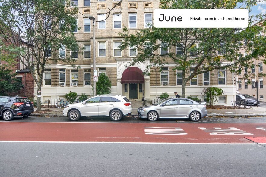 Building Photo - Room in Shared 4 bed/1 bath home in Allston