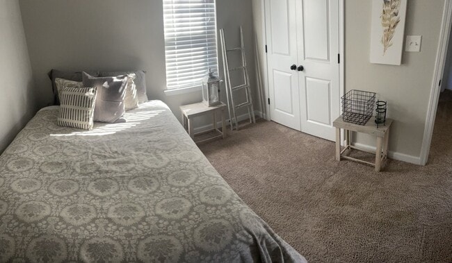 Building Photo - Ranch Home Available Soon!