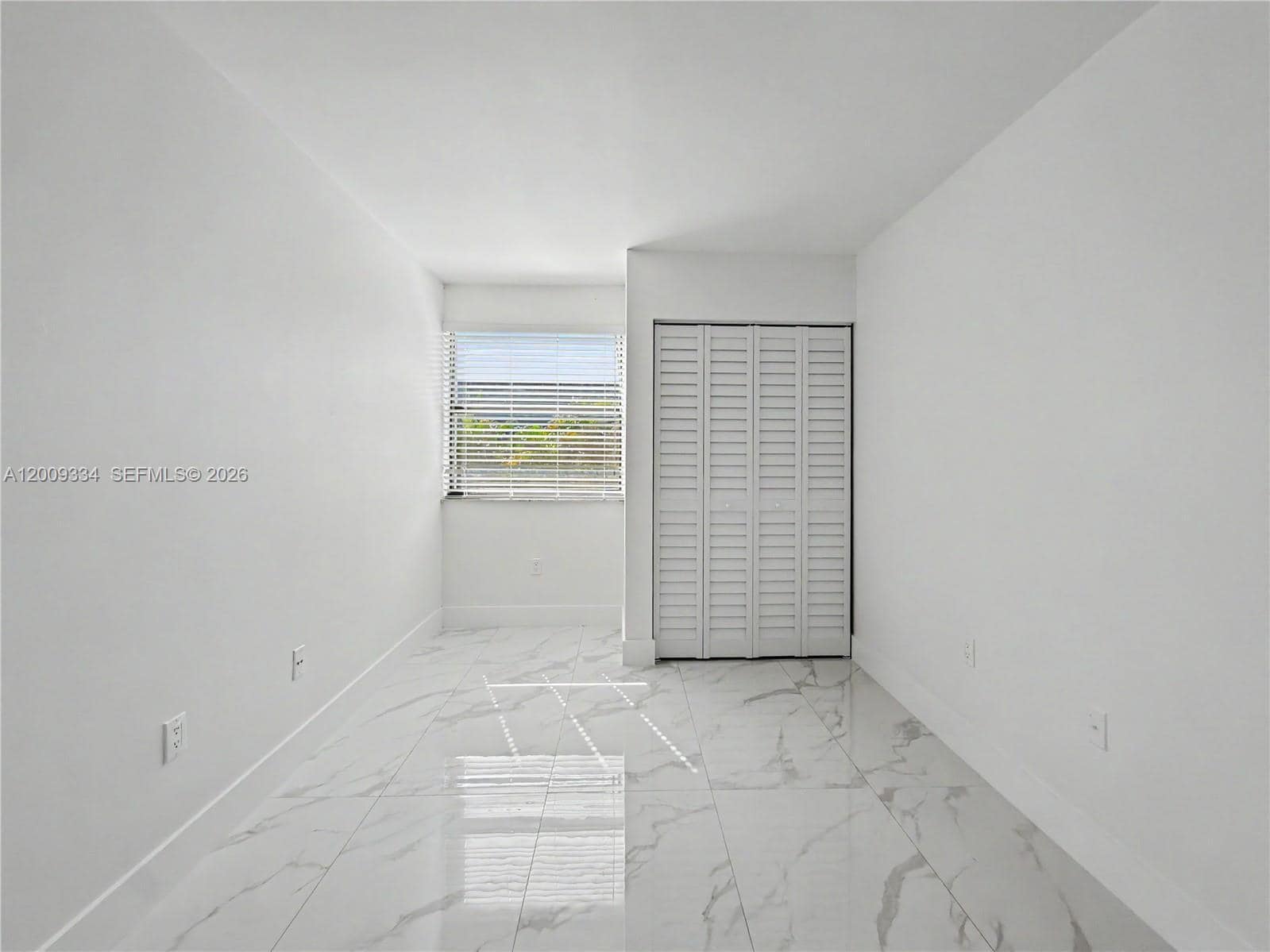 Building Photo - 10010 NW 9th Street Cir