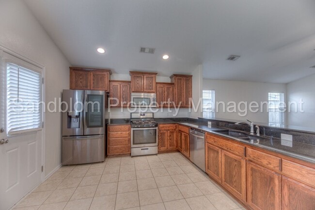 Building Photo - FOR LEASE | Jenks | Available Now!