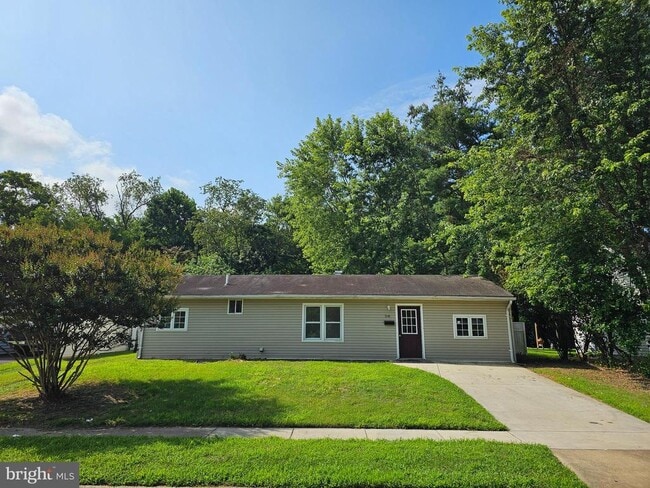 Building Photo - 58 Edgewood Rd