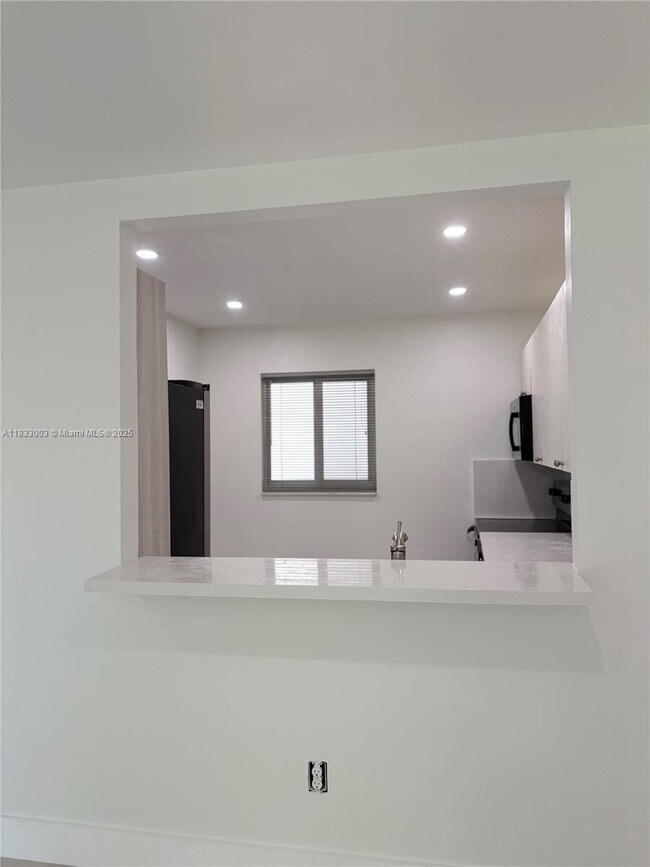 Building Photo - 7850 Camino Real