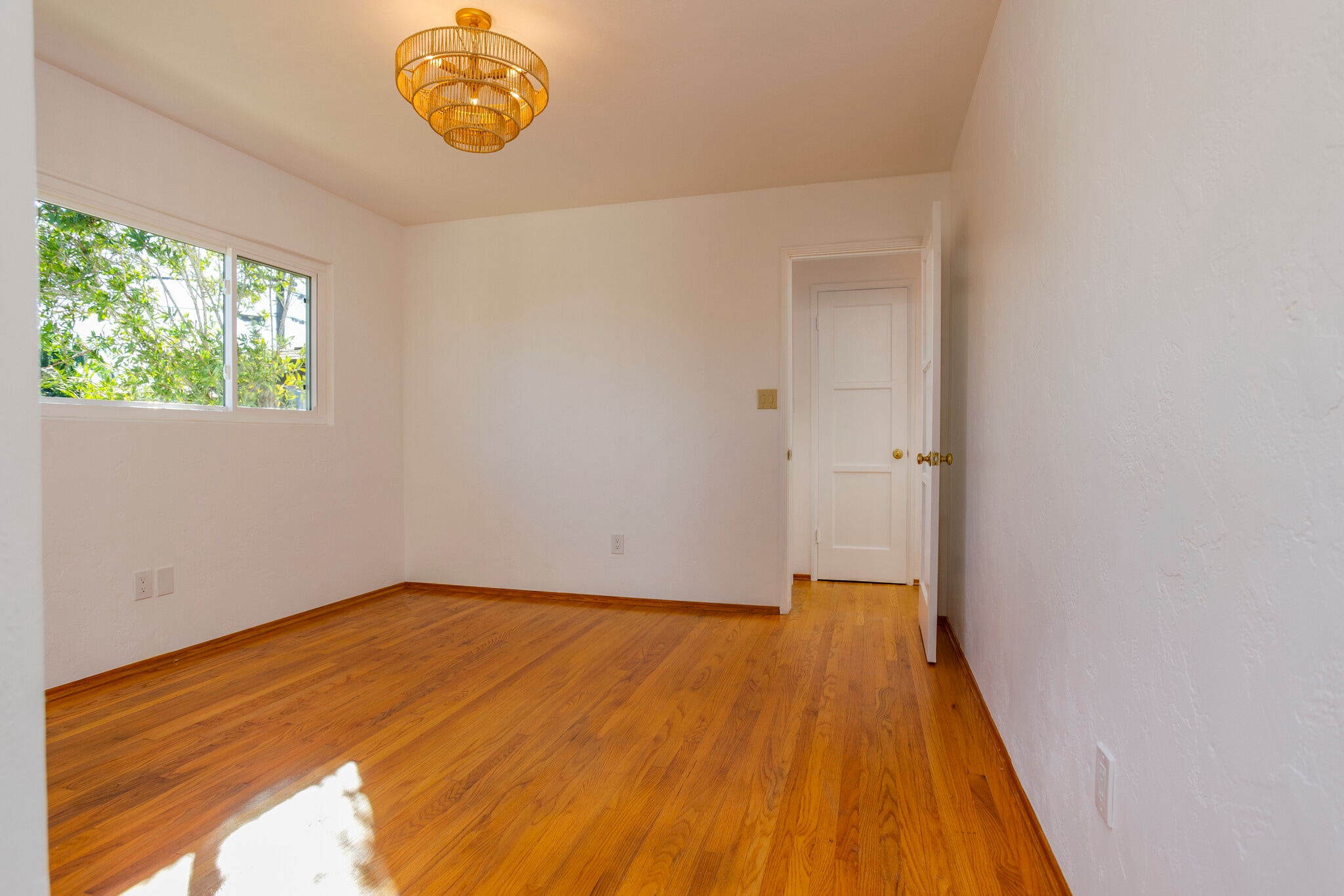 Building Photo - 634 Tarento Dr