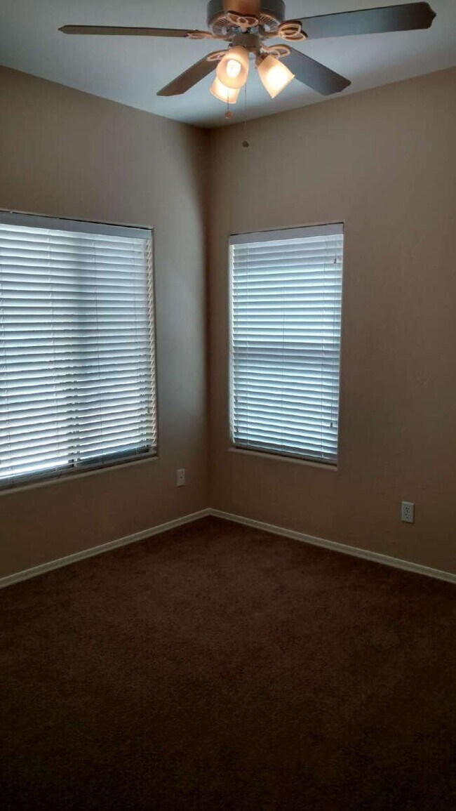 Building Photo - Located in beautiful Rancho Sahuarita!!!!!!!!!!!!