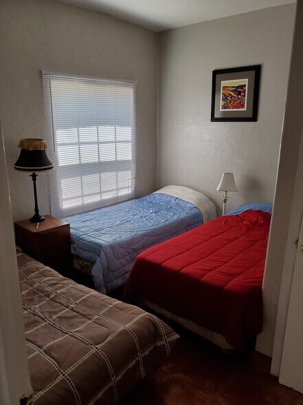 Building Photo - 611 El Prado