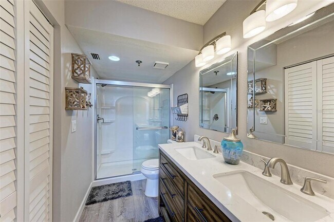 Building Photo - 4480 Fairways Blvd