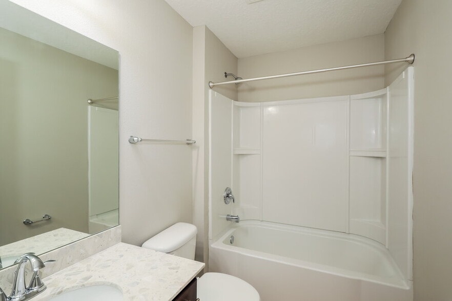 Building Photo - 4196 Great Falls Loop