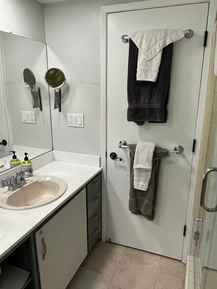 Bathroom - 2879 Exeter Pl
