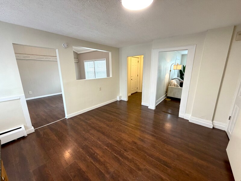 Building Photo - 184 Burritt Rd