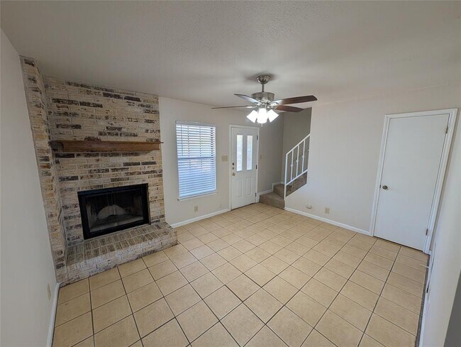 Building Photo - 7800 Northcrest Blvd