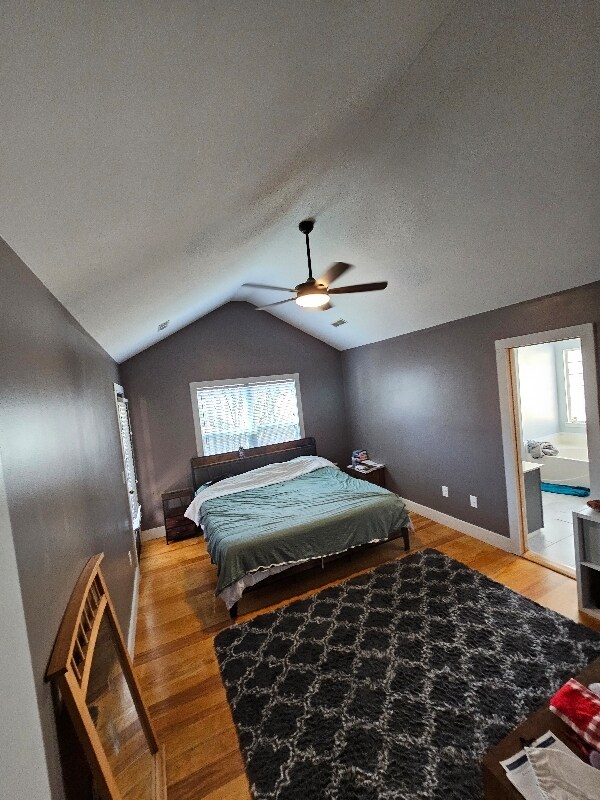 Building Photo - 2104 Razorback Ln