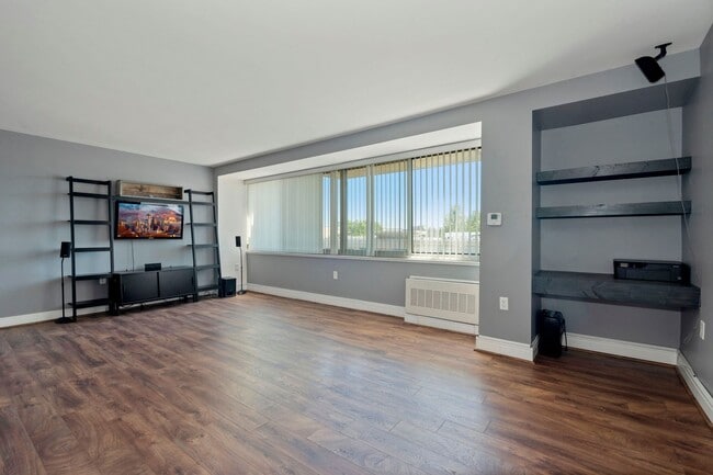 Building Photo - Available Now! Electric, Gas and Water included in Rent! Spacious Studio in an Amenity Rich Build...