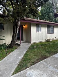 Building Photo - 8865 Amapoa Ave