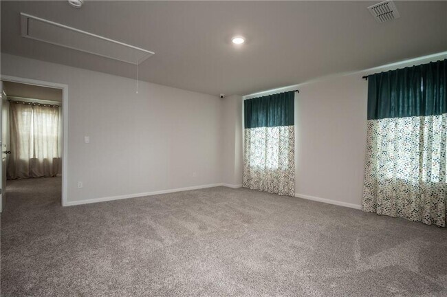 Building Photo - 13 Westerly Sta