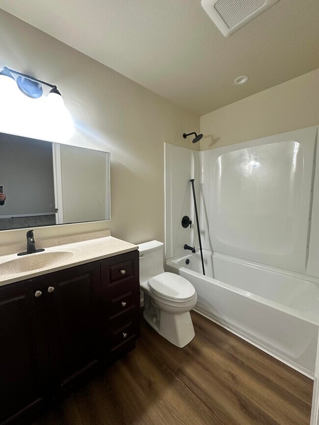 Building Photo - 11021 Haight St