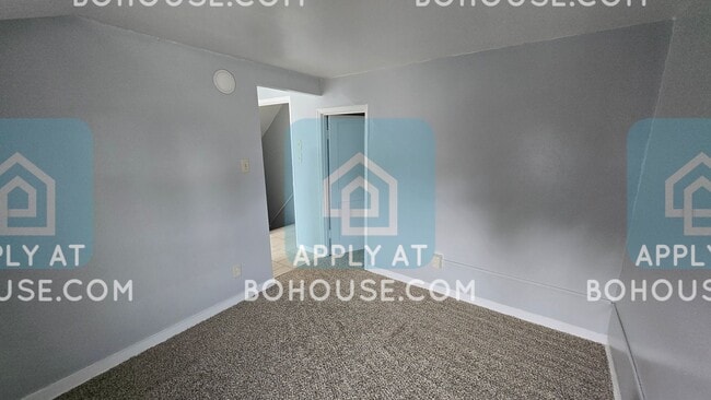 Interior Photo - 7409 Bradbury Ave