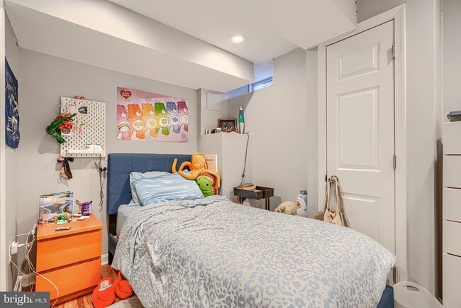 Building Photo - 108 N Madeira St