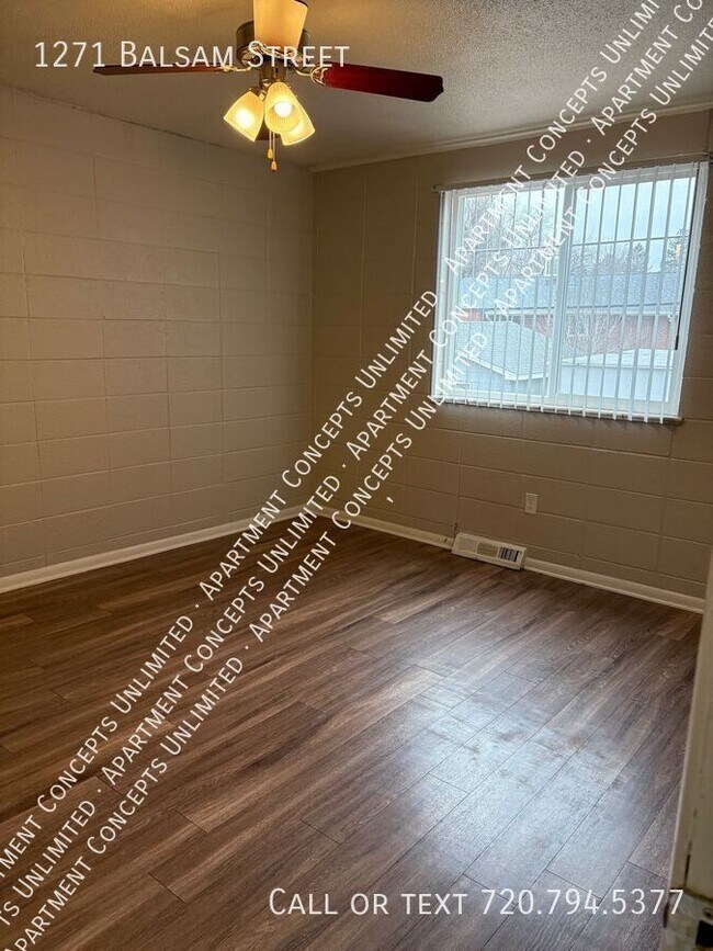 Building Photo - 1271 Balsam St