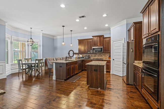 Building Photo - 362 Bowhunter Dr