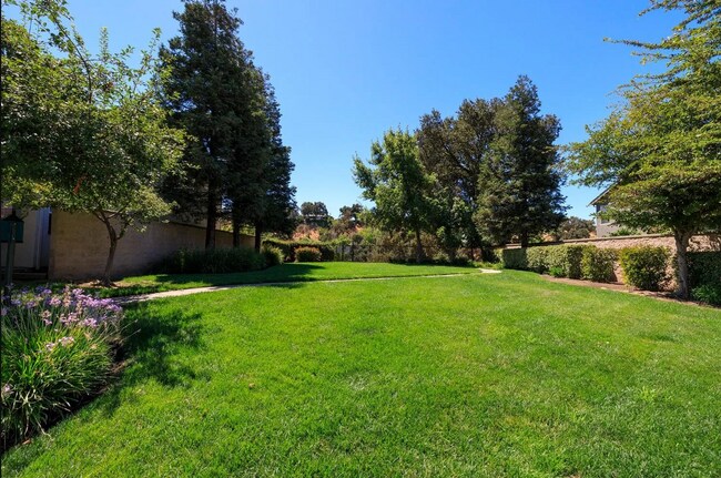 Building Photo - Lovely 1 Story Home in Riverpointe Communi...