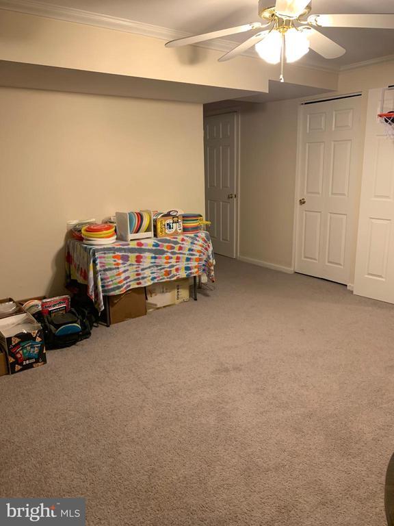 Building Photo - 301 Backridge Ct