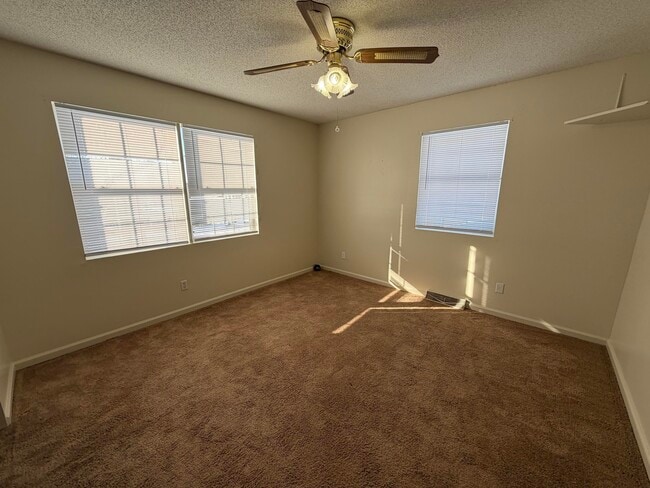 Building Photo - 23609-2 N 1800-E