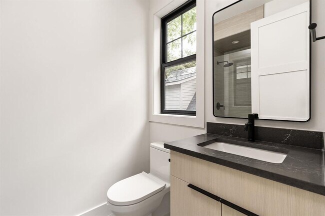 Building Photo - 2707 Stacy Ln