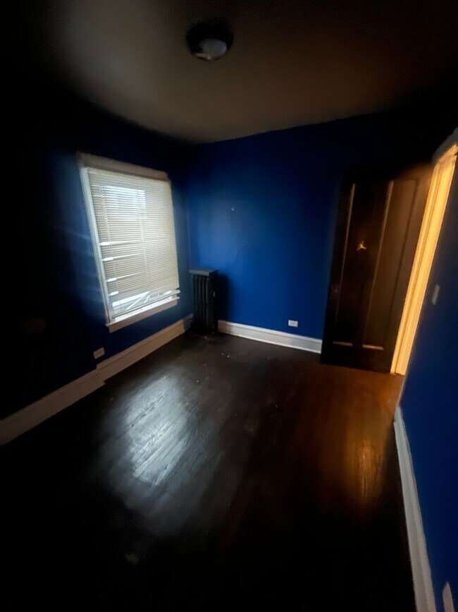 Building Photo - 7346 S Phillips Ave