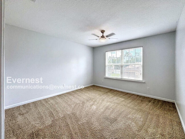 Building Photo - 2451 Caney Oaks Dr E