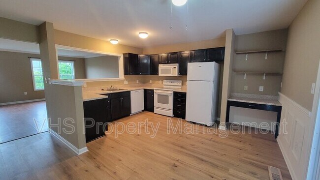 Building Photo - 553 Highland Towne Ln