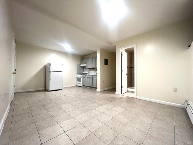 Building Photo - 849 Montgomery St