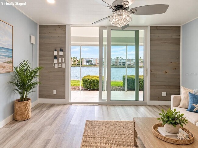 Building Photo - 7625 Sun Island Dr S