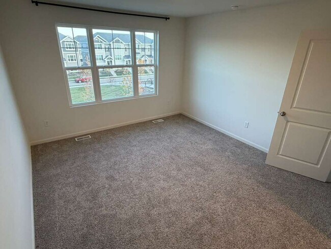 Building Photo - 2016 Yellowstone Blvd